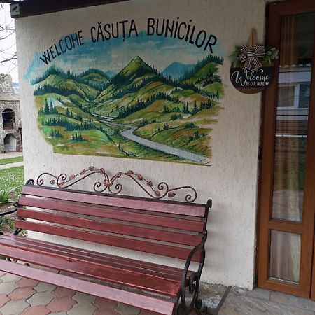 فيلا Casuta Bunicilor Dorna Cindrenilor المظهر الخارجي الصورة